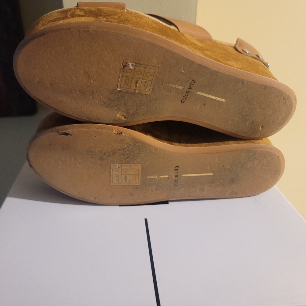 Dolce Vita Dalrae Wedge Sandal - Picture 5 of 6